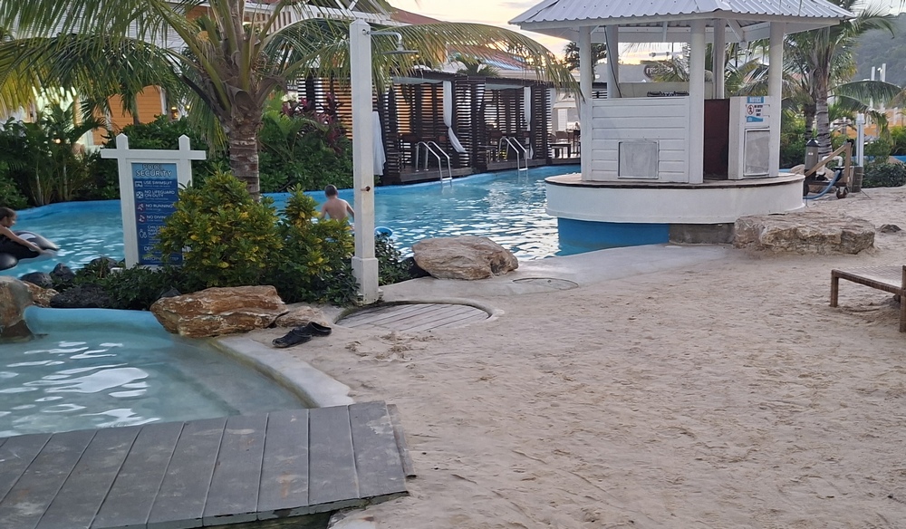 2026-04-07 Roatan 20260407_180911_ji.jpg